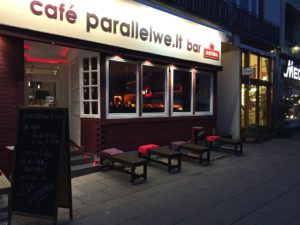 Cafe Parallelwe.lt Bar Hamburg
